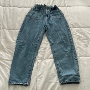 Zara baggy paperbag jeans. Size 6.